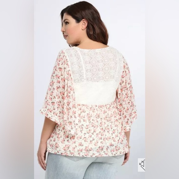 Torrid Sz Large White Pink Floral Ivory Lace Inset Chiffon Blouse Chasing Ditsy - Picture 6 of 7